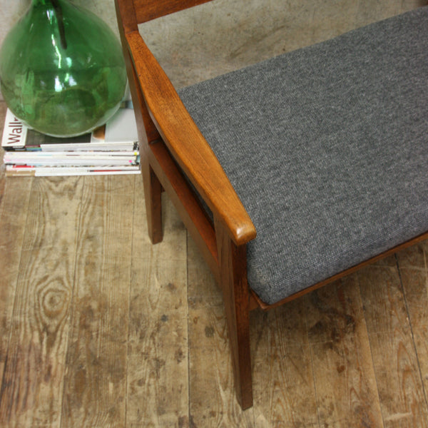 Chippy Heath Teak Telephone Seat - 1303k