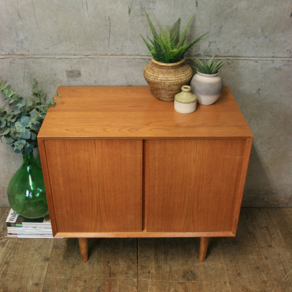 mid_century_teak_danish_vintage_cabinet