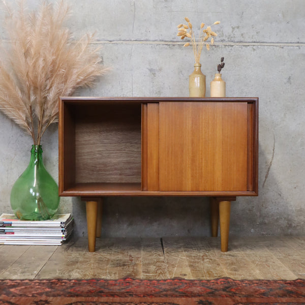 mid_century_teak_g-plan_form_5_lp_vinyl_cabinet