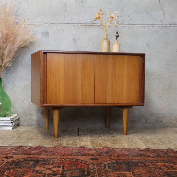 mid_century_teak_g-plan_form_5_lp_vinyl_cabinet
