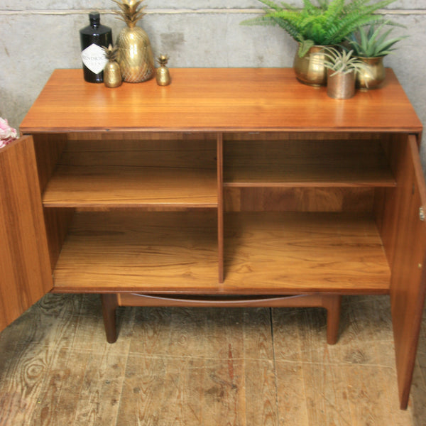 mid_century_teak_g_plan_kofod-larsen_cabinet