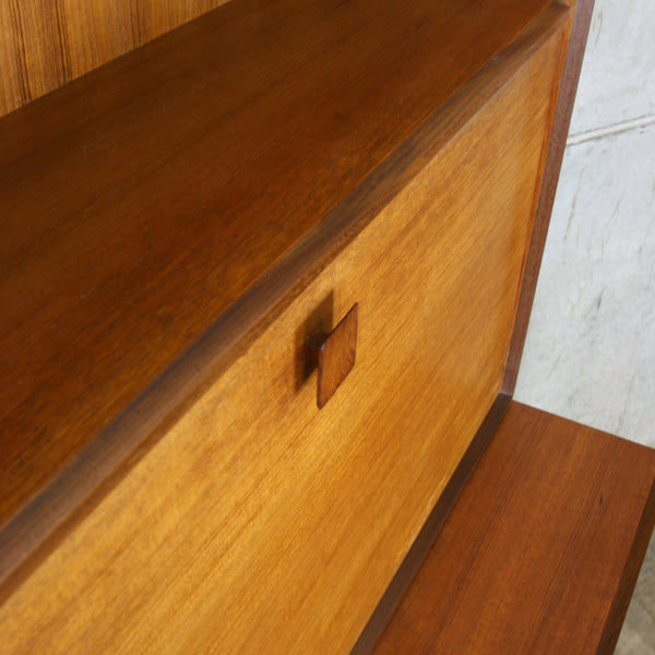 mid_century_teak_g_plan_kofod_larsen_bookcase_cabinet