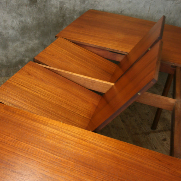 mid_century_teak_mcintosh_extending_dining_table