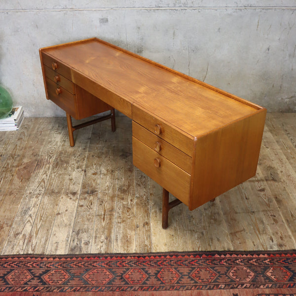 mid_century_teak_meredew_dressing_table