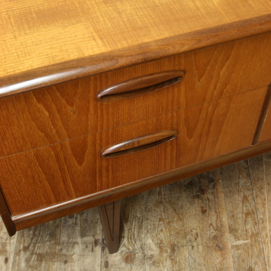 mid_century_teak_vintage_sideboard_chest_of_drawers