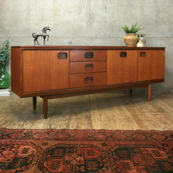 mid_century_teak_vintage_william_lawrence.sideboard