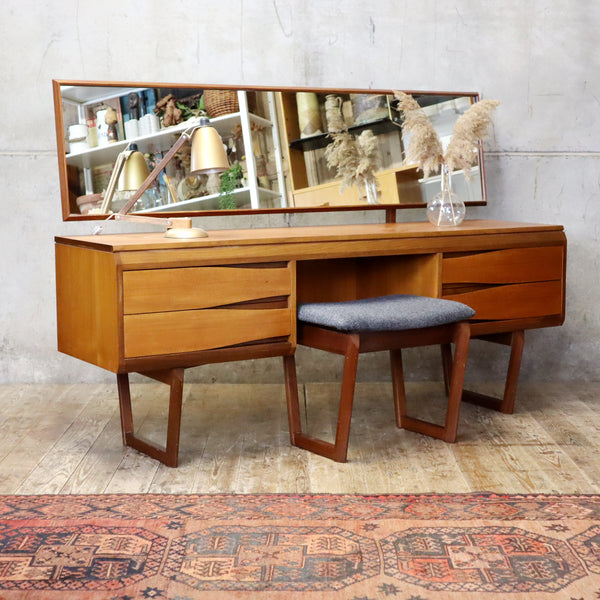 mid_century_teak_white_&_newton_dressing_table