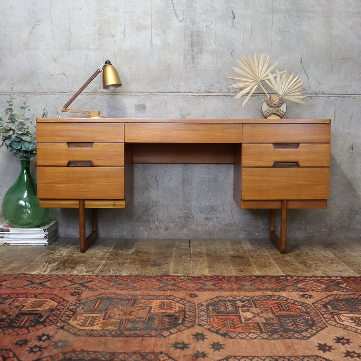 mid_century_uniflex_gunther_hoffstead_dressing_table
