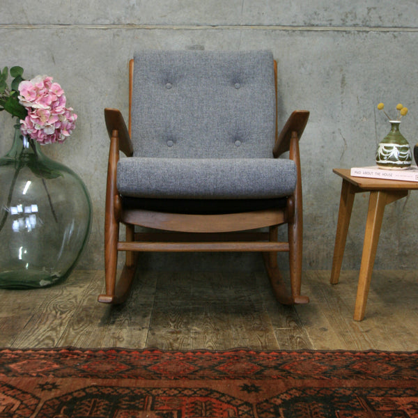 mid_century_vintage_elm_scandart_rocking_chair
