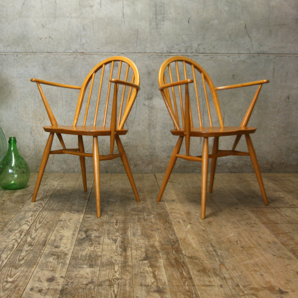 mid_century_vintage_ercol_windsor_carver_chair