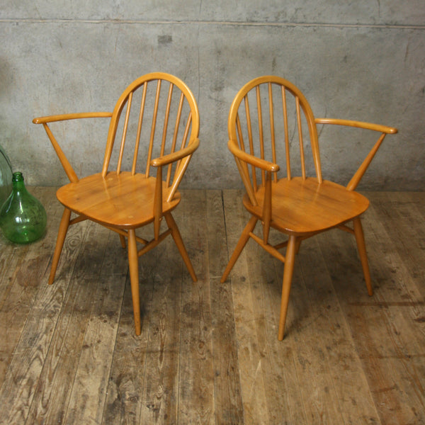 mid_century_vintage_ercol_windsor_carver_chair