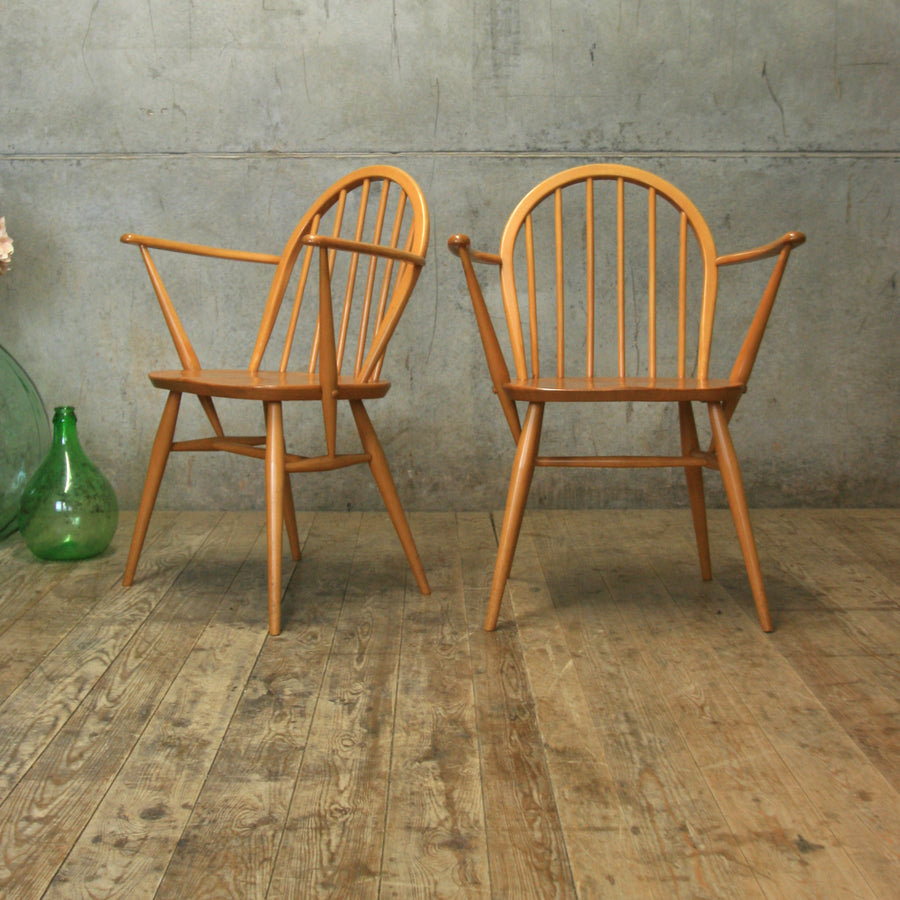 mid_century_vintage_ercol_windsor_carver_chair