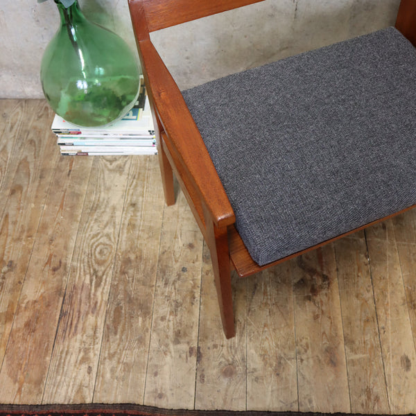 mid_century_vintage_teak_chippy_heath_telephone_seat