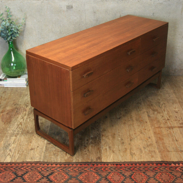 mid_century_vintage_teak_g_plan_quadrille_chest_drawers_sideboard