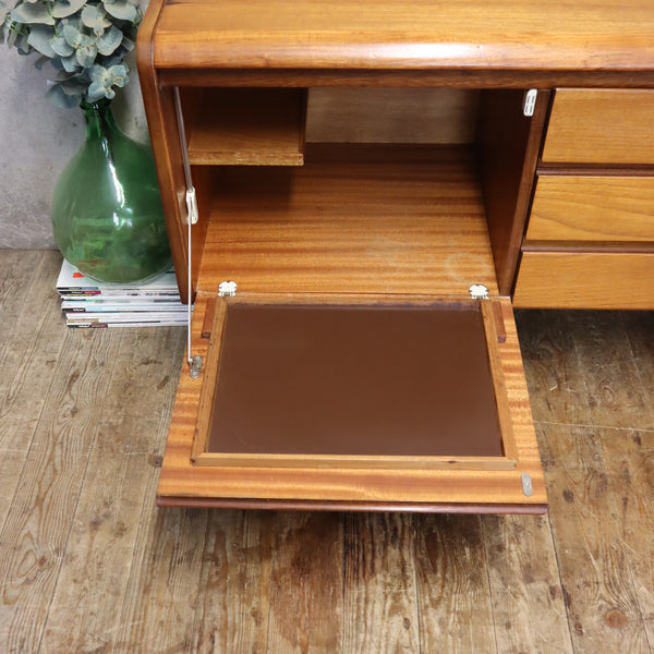 mid_century_white_&_newton_teak_petersfield_sideboard