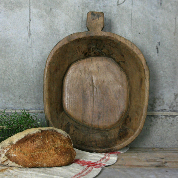 primitive_wooden_dough_bowl.1 