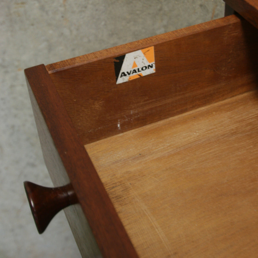 teak_avalon_mid_century_vintage_chest_drawers