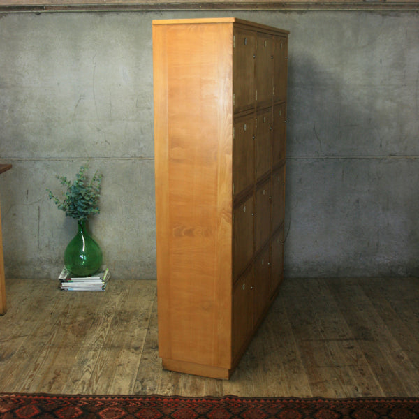 vintage_beech_school_vintage_lockers