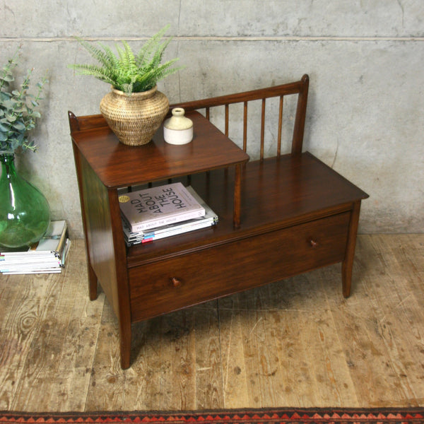 vintage_chippy_heath_telephone_seat