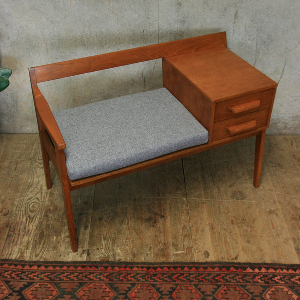 vintage_chippy_heath_telephone_seat