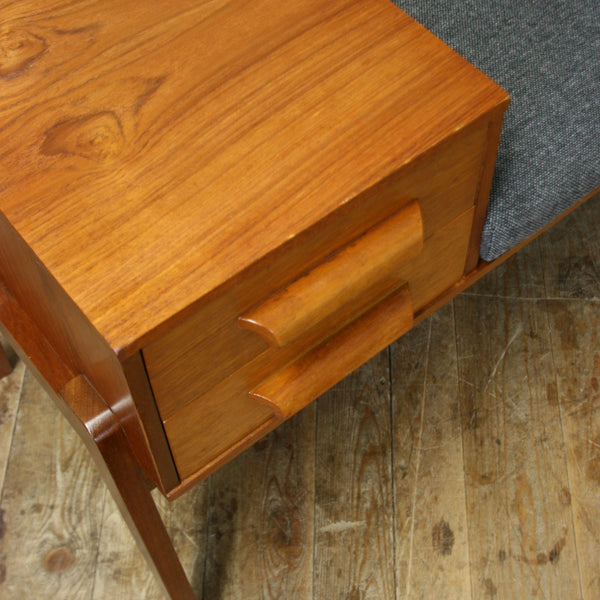Chippy Heath Teak Telephone Seat - 2801h