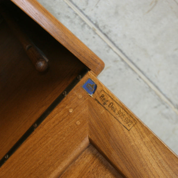 Mid Century Ercol Model 366 Windsor Sideboard - 1709e