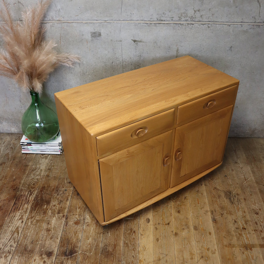 Vintage Ercol 3816 Windsor Sideboard / Cabinet – 1706a