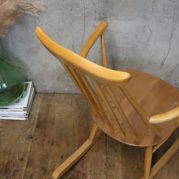 vintage_ercol_goldsmith_435_rocking_chair