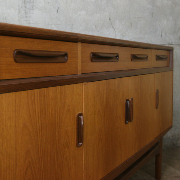 vintage_g_plan_teak_fresco_sideboard