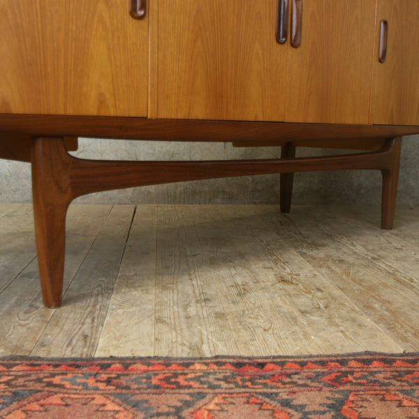 vintage_g_plan_teak_fresco_sideboard