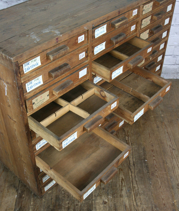 Vintage Tool / Collectors Bank of Drawers – Retail Display
