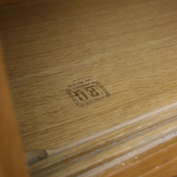 vintage_mid_century_gplan_oak_display_cabinet