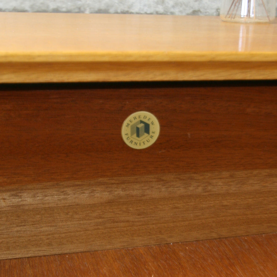 vintage_mid_century_oak_meredew_chest_of_drawers