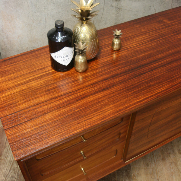 vintage_mid_century_rosewood_white_&_newton_sideboard