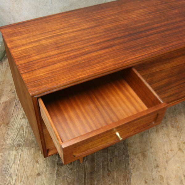 vintage_mid_century_rosewood_white_&_newton_sideboard