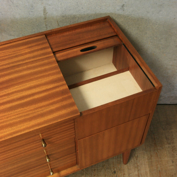 vintage_mid_century_teak_austinsuite_sideboard_dressing_table