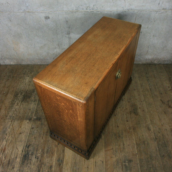 vintage_oak_1930s_sidebaord_deco_cabinet.8