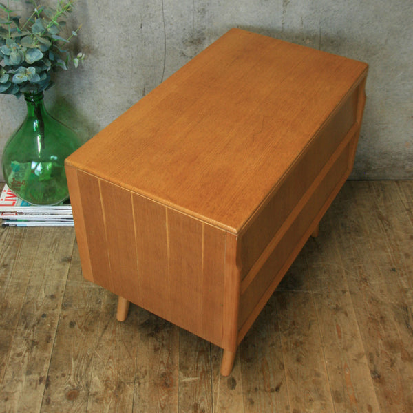 vintage_oak_avalon_yatton_chest_of_drawers