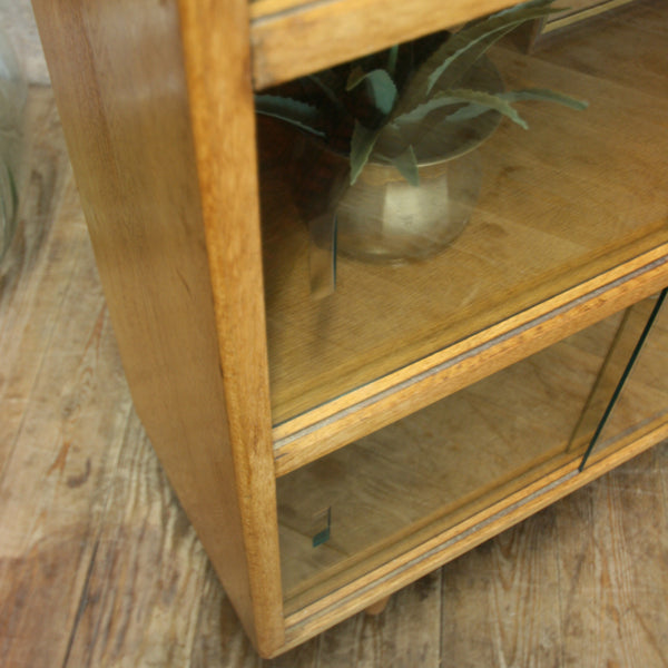 vintage_oak_display_cabionet_bar_drinks_cabinet