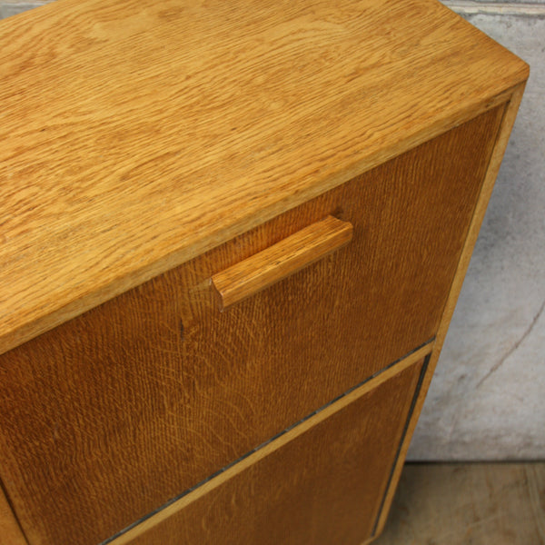 vintage_oak_display_cabionet_bar_drinks_cabinet