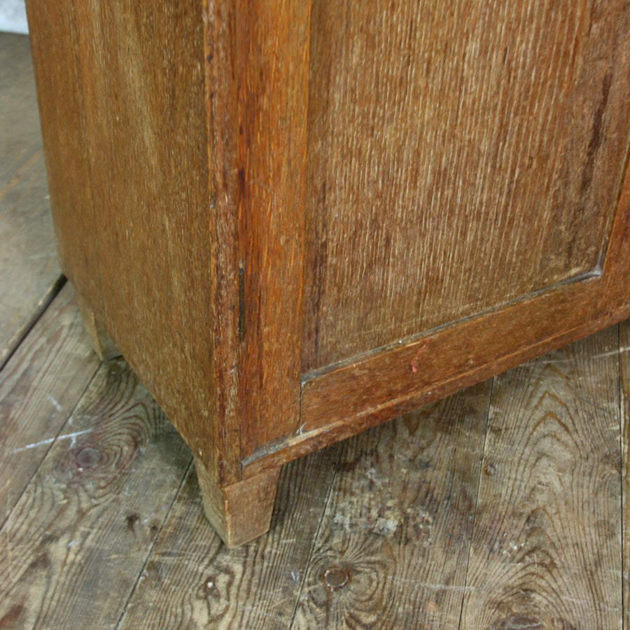 Vintage Oak Linen Housekeepers Cupboard