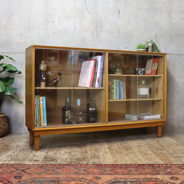 vintage_oak_minty_bookcase-display_cabinet
