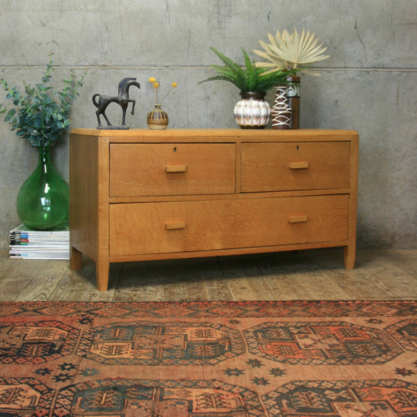 vintage_oak_rustic_chest_of_drawers