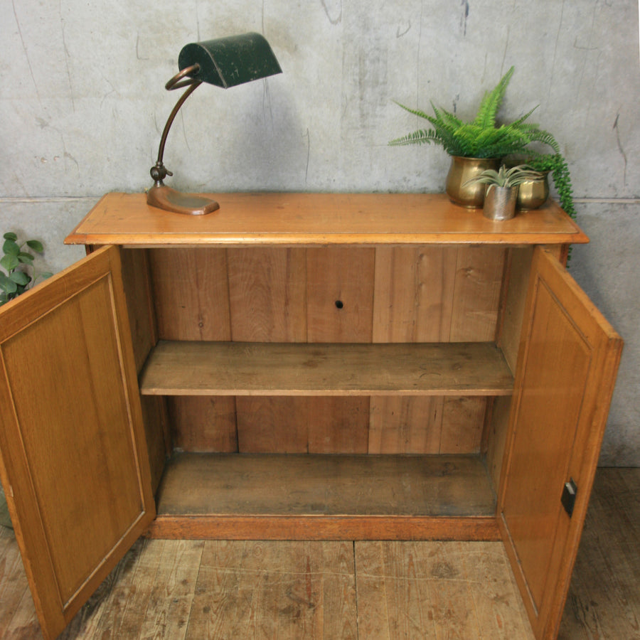 vintage_oak_rustic_linen_cupboard_dresser