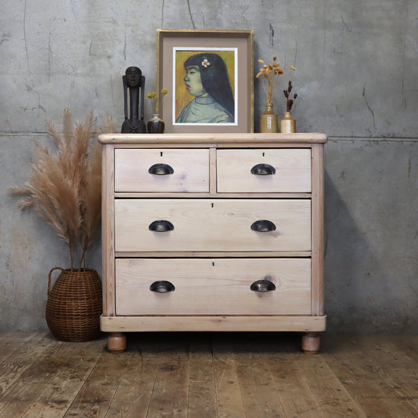 vintage_rustic_bleached_pine_chest_of_drawers