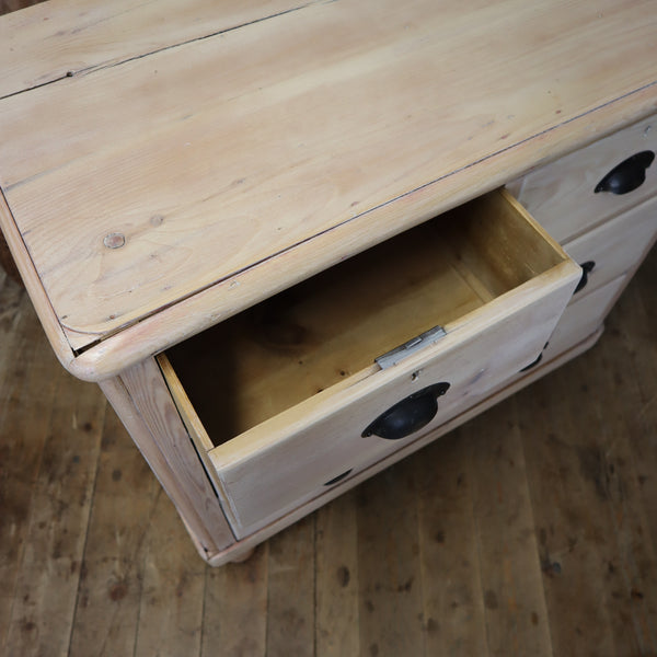 vintage_rustic_bleached_pine_chest_of_drawers