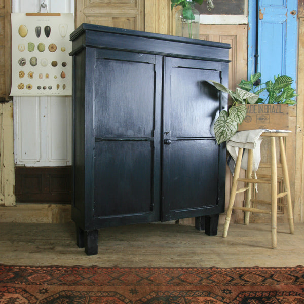 vintage_rustic_country_dresser_painted_cupboard