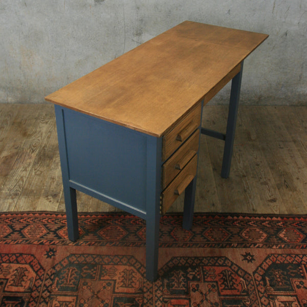 vintage_rustic_oak_f&b_painted_school_desk