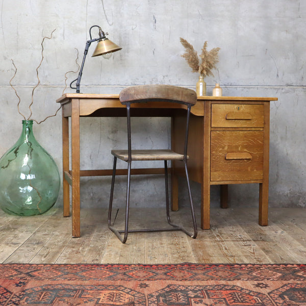 vintage_rustic_oak_teachers_school_desk
