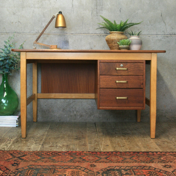 vintage_school_beech_teak_esavian_desk